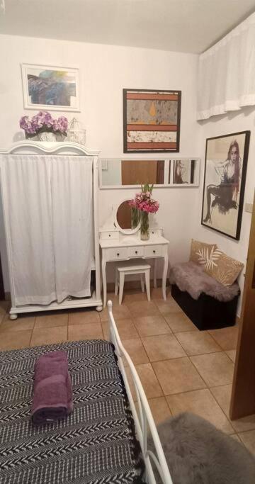 Little Heaven Apartment Ровин Екстериор снимка
